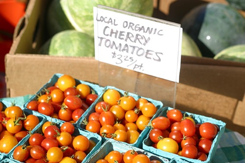 organic cherry tomatoes