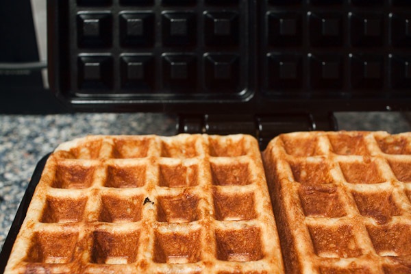 sourdough waffles-0872-600px.jpg