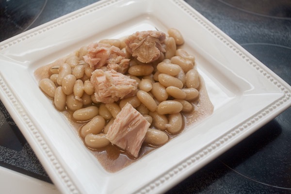 white beans tuna-0592-600px.jpg